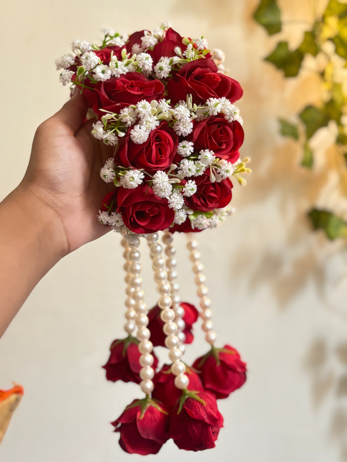 Lal-Ishq Gajray Pair With hangings