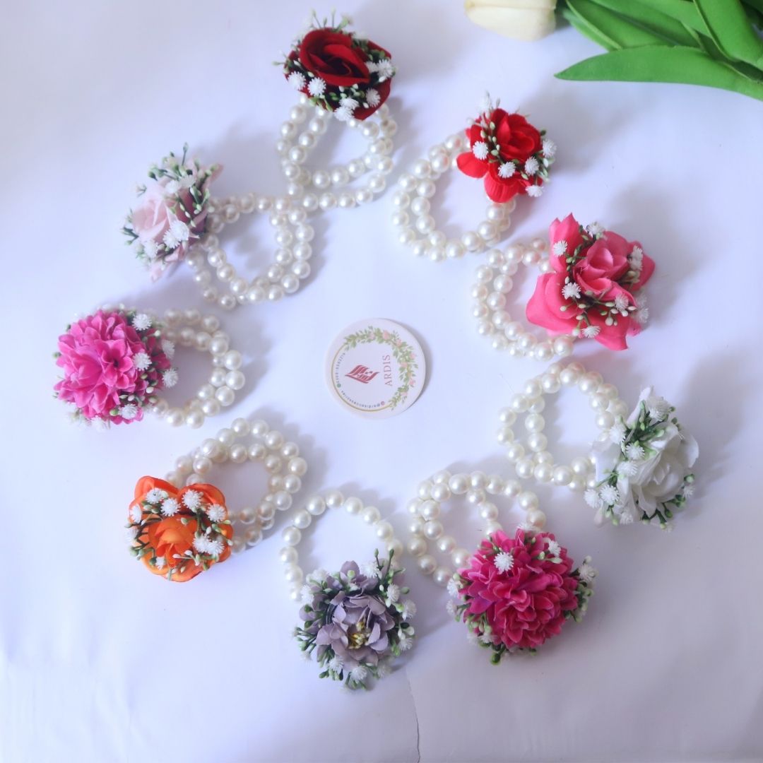 Bridemaid Corsage Gajra One - 8 Colours