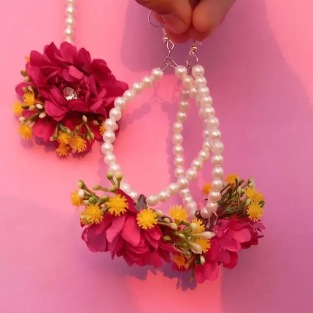 Earings bindhi with colour full baby breath  - 12 Colors