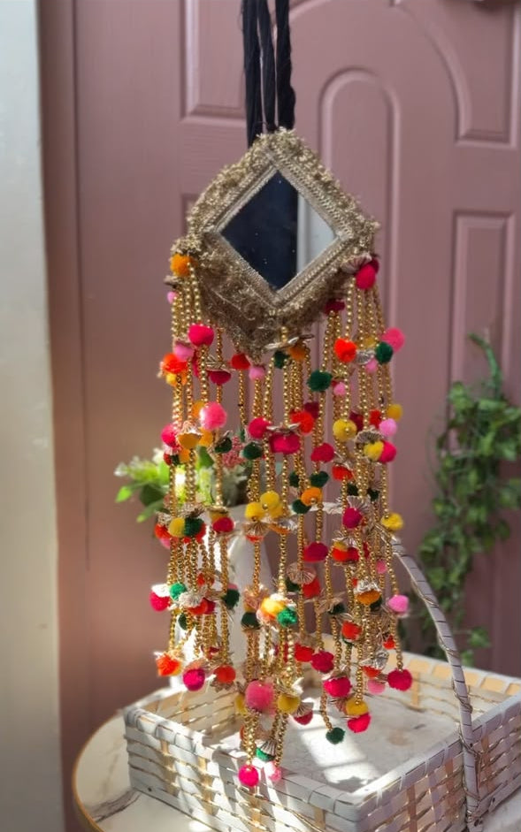 Mirror Charm Pranda