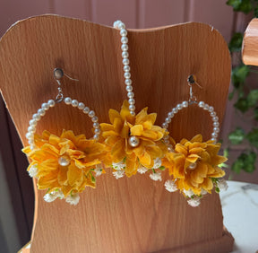 Peony Yellow Earrings & Bindi